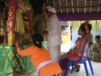 Ketut performing wedding ceremony